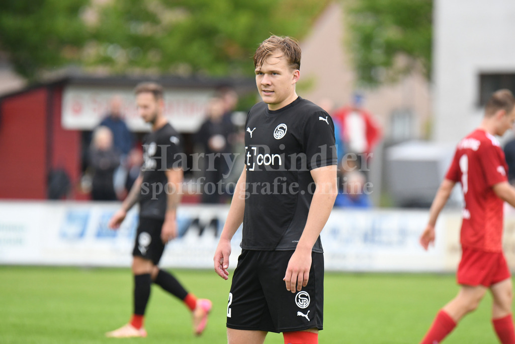SpVgg Plattling : FC Ergolding | Sebastian Niedermayer (SpVgg Plattling) - Realisiert mit Pictrs.com