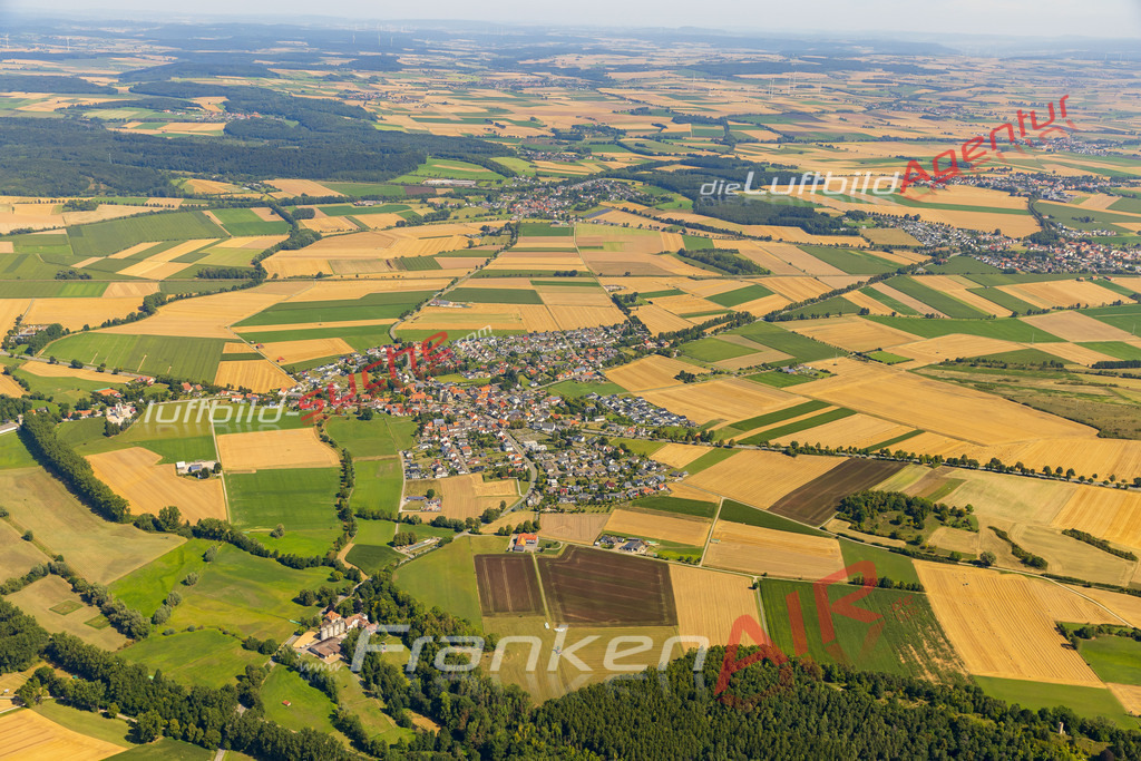 geschenkidee-giershagen-warburg-704-jahr-2025 | Giershagen Warburg Bild- Das Luftbild wurde 2025 vom UL-Flugzeug heraus erstellt ( keine Drohne bzw. Drohnenaufnahme ) - Hochauflösende Luftaufnahme -Nicht vergleichbar mit Google Maps oder Satelittenbilder- Die Geschenkidee !Mit Lizenz und Bildrechte bestellbar - CC