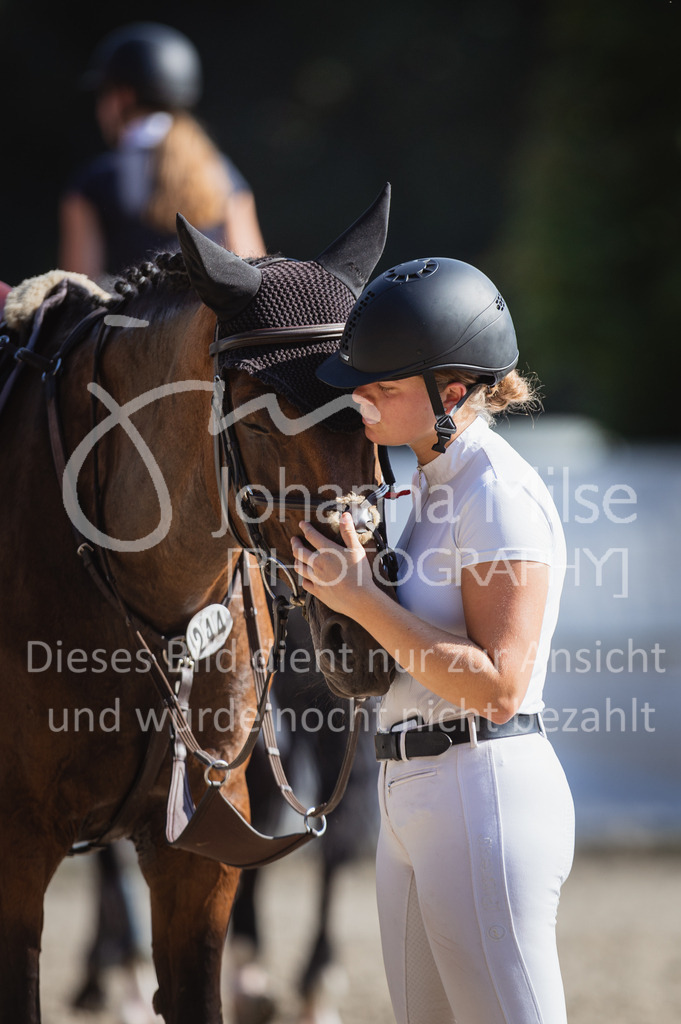 220824_Delbrueck_Stil-M1-275 | Deine schönsten Turniermomente als professionelle Fotos! Entdecke hochwertige Pferdesport-Fotografie im Online-Shop. Jetzt Fotos finden & bestellen!