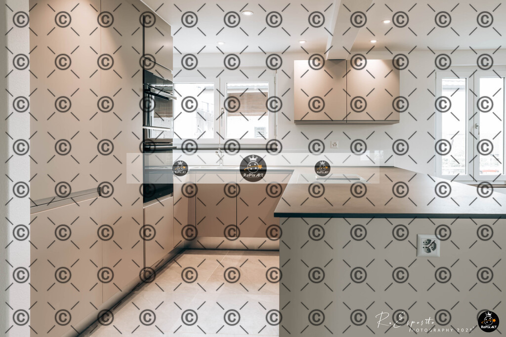 20250425_Haus-Strengelbach_013 | Sport und Naturfotografie von Roberto Esposito zeigt echte Momente Bewegung und die Schönheit der Natur. Ausdrucksstarke Bilder schaffen Emotionen.