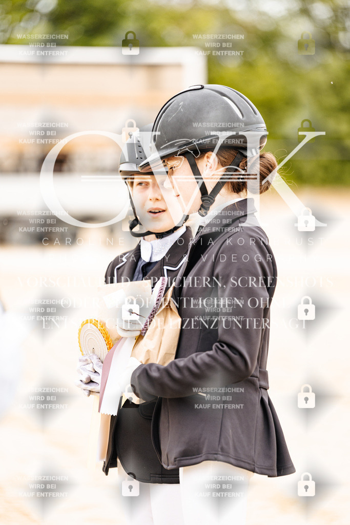 CK903755 | Turnierfotografie Pferdefotografie Trier Rheinland-Pfalz Pferdesport Reitsport Tierfotografie Sportfotografie Pferdevideo Pferdevideografie Equestrianvideography equestrianphotography  - Realisiert mit Pictrs.com