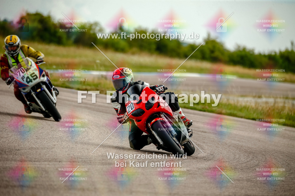 Chambley Juli-2220 | Hier findet Ihr Bilder von Touristenfahrten auf der Nürburgring Nordschleife oder von anderen Veranstaltungen die ich besucht habe. Viel Spass beim Durch Schauen 