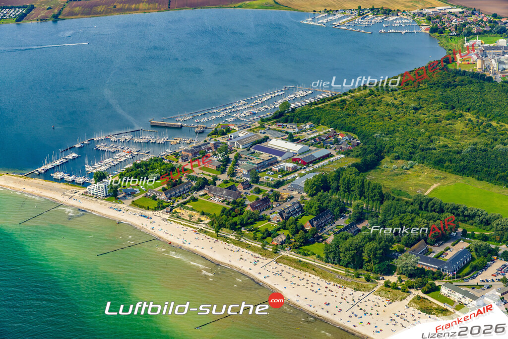 Großenbrode Bild- Das Luftbild wurde 2025 vom UL-Flugzeug heraus erstellt ( keine Drohne bzw. Drohnenaufnahme ) - Hochauflösende Luftaufnahme -Nicht vergleichbar mit Google Maps oder Satelittenbilder- Die Geschenkidee !Mit Lizenz und Bildrechte bestellbar - CC