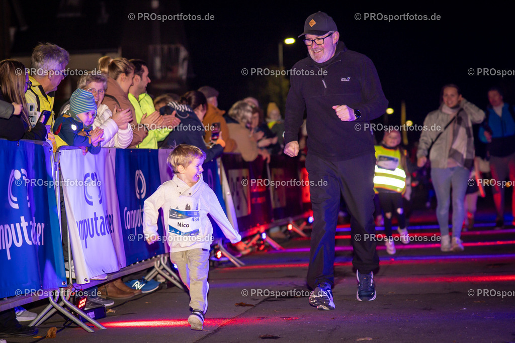 Martinslauf Sindorf 2023 in Kerpen-Sindorf, 09.11.2023 | Impressionen vom Martinslauf Sindorf 2023 am 09.11.2023 in Kerpen-Sindorf (Nordrhein-Westfalen).