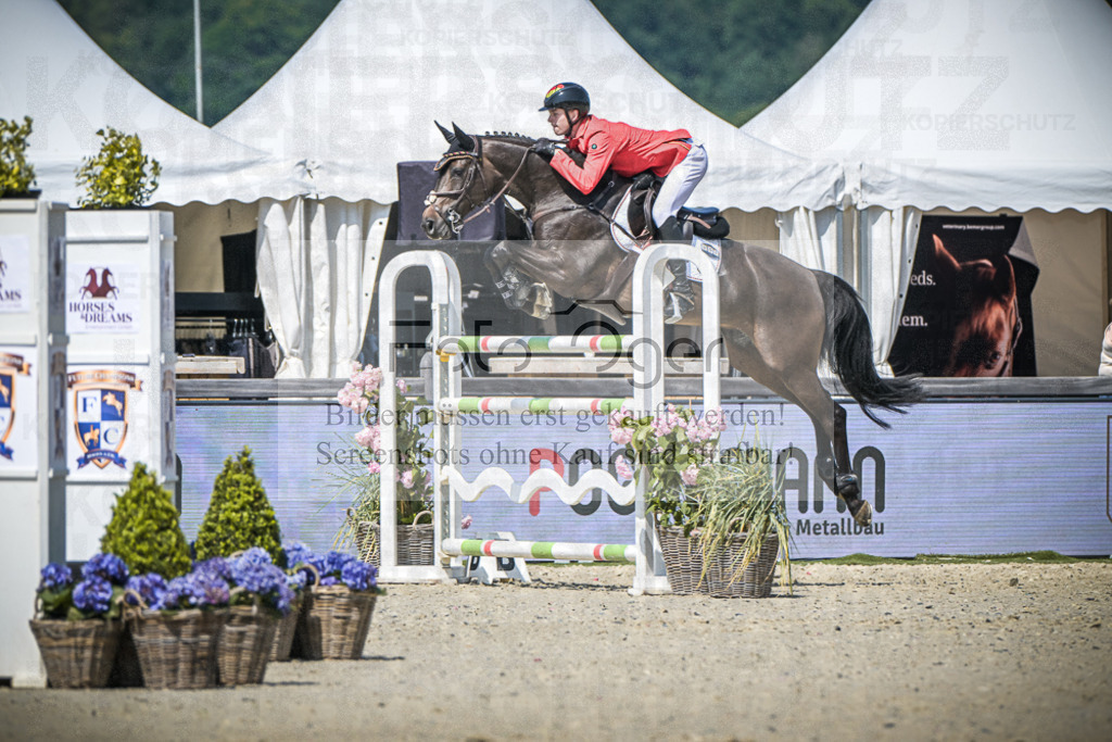DOS_5696 | Entdecke hochwertige Reitturnierfotos von Foto Oger. Professionell, emotional und authentisch – jetzt Lieblingsmomente im Shop bestellen.Deutschlandweite Turnierfotografie. - Realisiert mit Pictrs.com