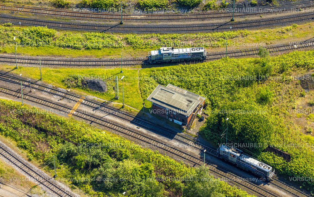 Bottrop230509445 | Luftbild, Bahnwärterhaus und Dieselloks auf Zeche Prosper, Batenbrock-Süd, Bottrop, Ruhrgebiet, Nordrhein-Westfalen, Deutschland