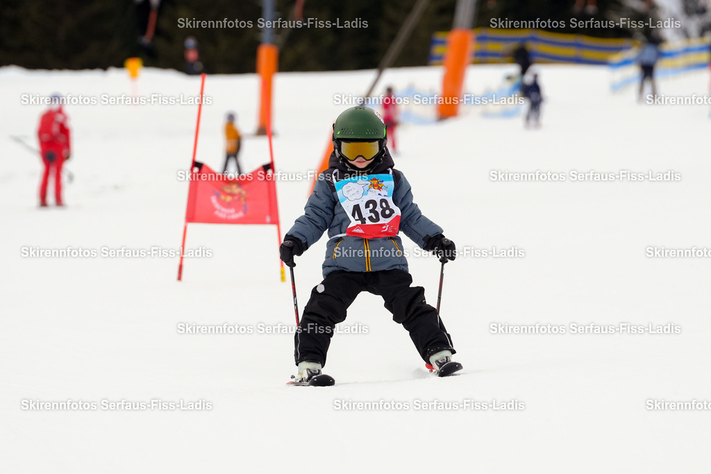 SRF_02.01.2026_0724 | Skirennfotos,Serfaus,Fiss,Ladis,Kinderskirennen,Winter,Tirol,Oberland,skirace,SFL,feelfree,weil wir's genießen,ski,Ski,skifahren,Sonnenplateau, - Realisiert mit Pictrs.com
