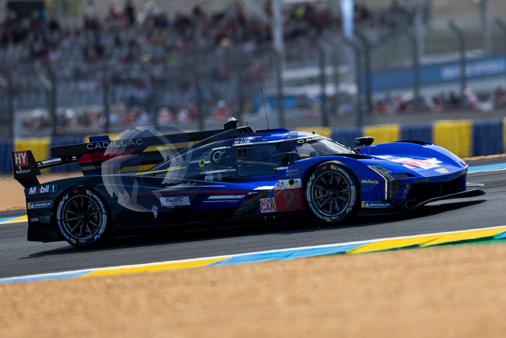 TP-20230605-101-147- | LE MANS,FRANCE,07.Jun.23 - MOTORSPORTS - WEC, FIA World Endurance Championships, 24 Hours of Le Mans, Circuit de la Sarthe, free practice 1. Image shows Earl Bamber (NZL), Alex Lynn (GBR) and Richard Westbrook (GBR/ Cadillac Racing). Photo: Trainproduction / Matthias Trinkl