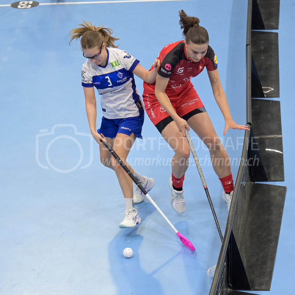 Women's 3v3 WFC 2025 - Championship Final - Finland v Switzerland | Tove Tantere, (#3, Finland) against Noëlle Gasche, (#10, Switzerland), during Women's 3v3 WFC 2025 - Championship Final, Switzerland: 03.05.2025, Winterthur, AXA ArenaEvent page: <a href="https://www.u19wfc2025.ch/">www.u19wfc2025.ch</a>Credit: Markus Aeschimann, <a href="https://markus-aeschimann.ch">markus-aeschimann.ch</a>Instagram: <a href="https://instagram.com/sportfotografie.aeschimann">@sportfotografie.aeschimann</a> - Realisiert mit Pictrs.com