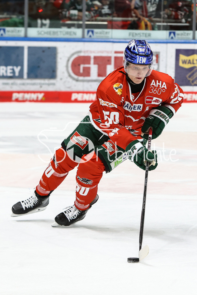 Augsburger Panther - Fischtown Pinguins | Alexander OBLINGER (AEV #50) am Puck / Freisteller / Einzelfoto