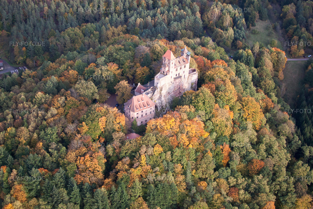 Luftbild: Burg Berwartstein in Erlenbach bei Dahn im Bundesland Rheinland-Pfalz in Deutschland. Foto: IMG_53956.jpg vom 20.10.2012 durch Werner Riehm/FLY-FOTO.de