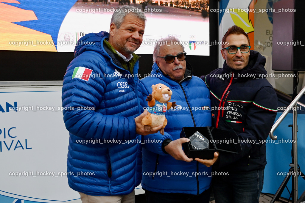 European Youth Olympic Festival EYOF 2023 Pressekonferenz | Bürgermeister Spittal an der Drau Gerhard Köfer, Maurizio Dunnhofer, Stefano Mazzolini, Ehrung, Verleihung
