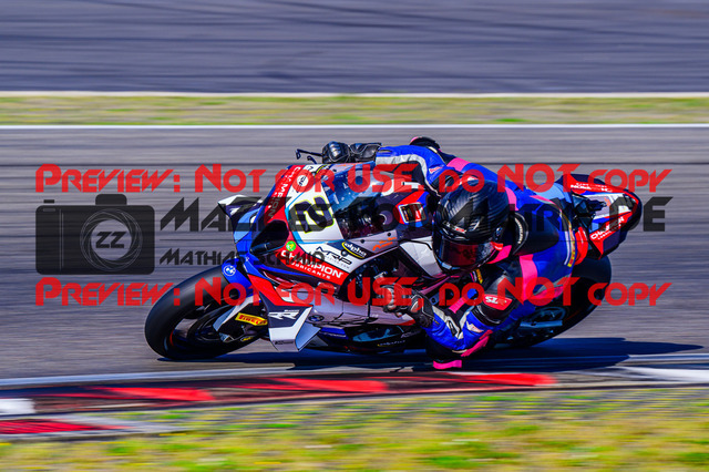 MaZZes_FotoMatrix_240901_6021986_1547 | STK