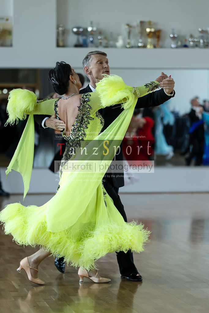 20240525_RL-Masters3-Std_4943 | Tanzsportbilder, Standardtanz, Lateintanz, WDSF, DTV, LTVB, dancecomp, goc, hessen tanzt, blaues band der spree, walzer, tango, wiener walzer, slowfox, quickstepp, samba, rumba, cha-cha-cha, paso doble. jive, hd-kroft photography, turniertanzsport