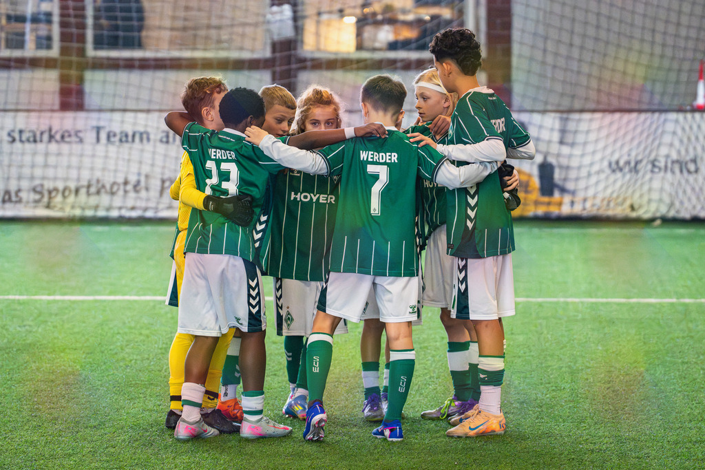 blr.pics-371 | Professionelle Fußball- und Sportfotografie. Spielbilder online ansehen und kaufen – Einzelbilder oder komplette Galerien in hoher Qualität. - Realisiert mit Pictrs.com