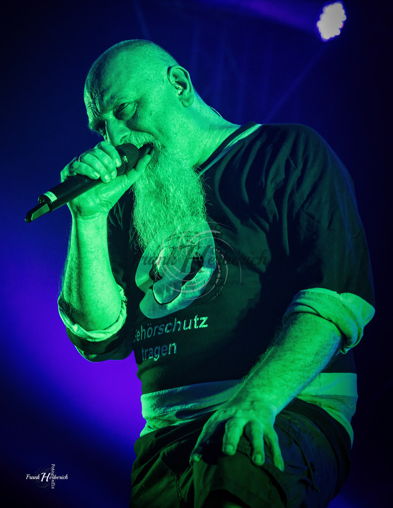 Justice Geiselwind 21.03.2026 | Frank Herberich Fotografie, Frank Herberich, Fotografie, Hochzeit, Portrait, St. Peter Ording, Ording, Westerhever, Nordsee, Frank Fotografie, Hardheim,  Odenwald,Walldürn, Band,Eventfotografie - Realisiert mit Pictrs.com