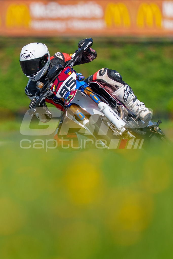 G-Cup + Supermoto Staatsmeisterschaft + Hungarian Supermoto Championship | GRIPcapture steht für authentische Sportfotografie in Österreich – für Momente, die mehr sind als Geschwindigkeit oder Ergebnis. Es geht um Emotion, Spannung, Fokus und den Augenblick, der oft nur einen Wimpernschlag dauert.Ob Motorsport, Teamsport oder 