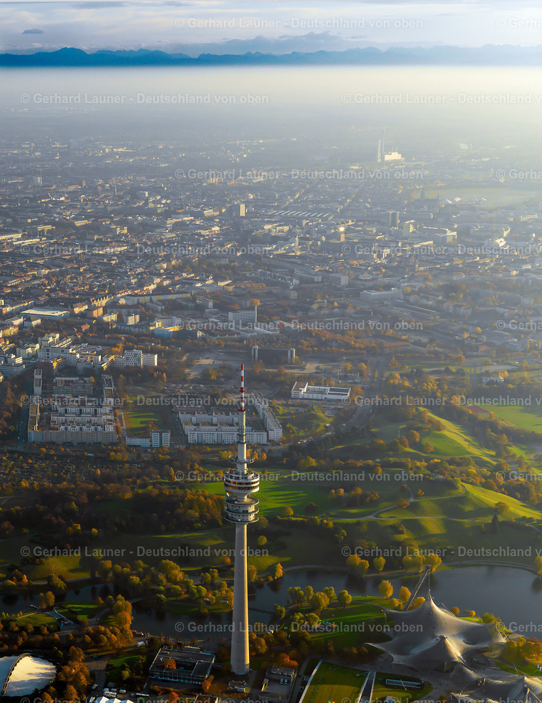 9200110 | Fernsehturm München mit Blick zu den Alpen