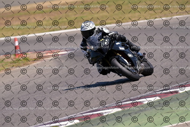 26bt04-1842 | markuskiefer.com - Realisiert mit Pictrs.com