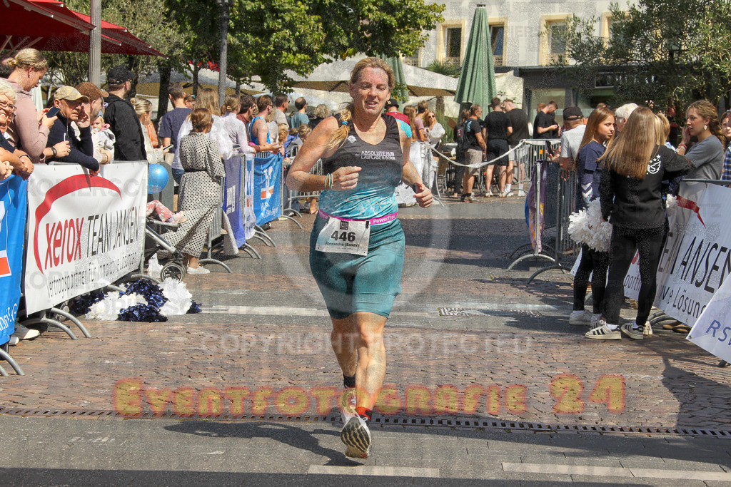 250824_1440_EV4_2058 | Sportfotografie im Rhein-Sieg Kreis, Köln, Bonn, NRW, Rheinland Pfalz, Hessen, etc. Unser Tätigkeitsfeld umfasst den Laufsport vom Volkslauf über den Marathon, Duathlon, Triathon bis zum Ultralauf wie Kölnpfad Ultra oder Schindertrail.