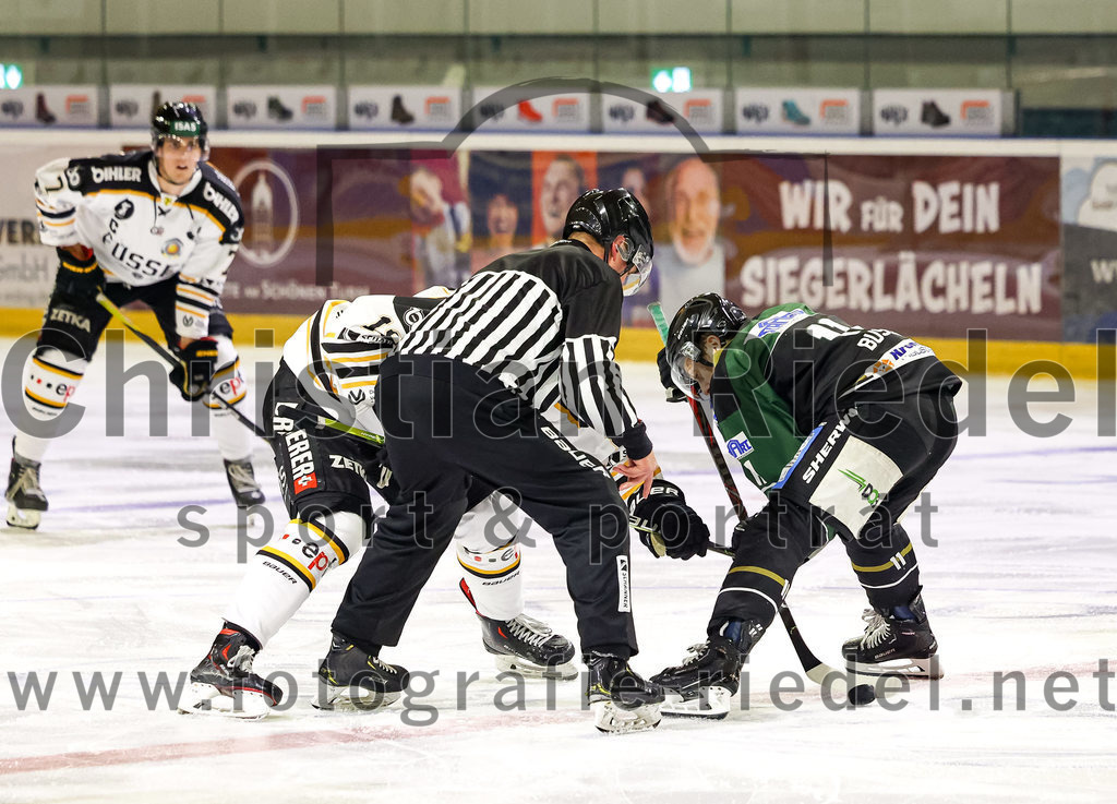 2022-09-23_143_TSV_Erding_gegen_EV_Fuessen | Erding, Deutschland, 23.09.2022:
Eishockey, Bayernliga 2022 / 2023, Testspiel, TSV Erding gegen EV Füssen, Endergebnis: 1:3

Sebastian Busch (Erding Gladiators, #11)

Foto: Christian Riedel / fotografie-riedel.net