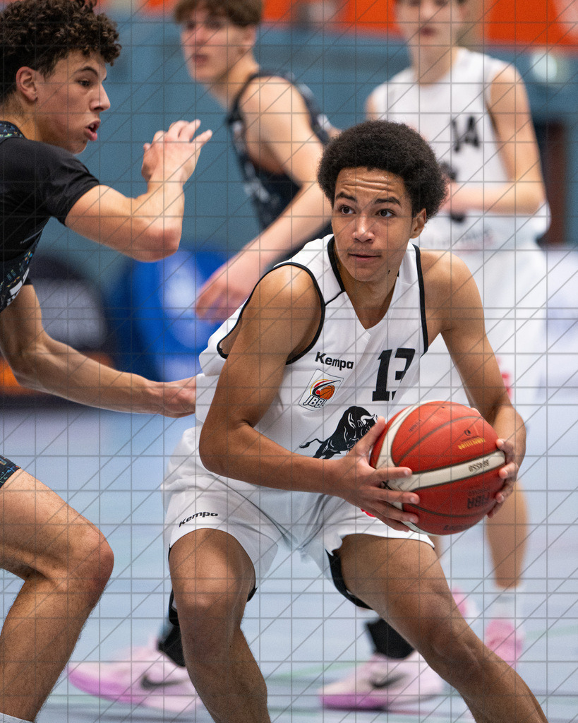 JBBL 24/25 | 23.11.2024 | Charisma Young Bulls vs. UBC Münster  | JBBL 24/25 | 23.11.2024 | Charisma Young Bulls vs. UBC Münster - - - - - CREDIT, www.bullenfotos.de, Martin König, Hörner Weg 40, D-49078 Osnabrück, +4917663732967, Nutzung und Weitergabe nur zu den vereinbarten Zwecken. Presseanfragen an Urheber. Alle Rechte beim Urheber. - - - - - - Realisiert mit Pictrs.com