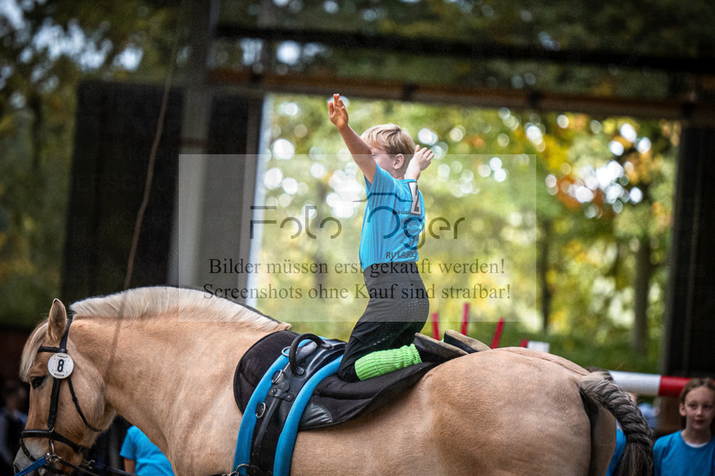 DOS_0181 | Entdecke hochwertige Reitturnierfotos von Foto Oger. Professionell, emotional und authentisch – jetzt Lieblingsmomente im Shop bestellen.Deutschlandweite Turnierfotografie. - Realisiert mit Pictrs.com