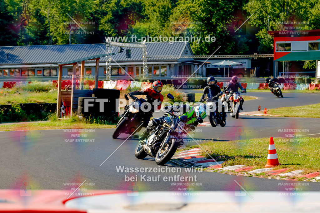 _MOT5242 | Hier findet Ihr Bilder von Touristenfahrten auf der Nürburgring Nordschleife oder von anderen Veranstaltungen die ich besucht habe. Viel Spass beim Durch Schauen 