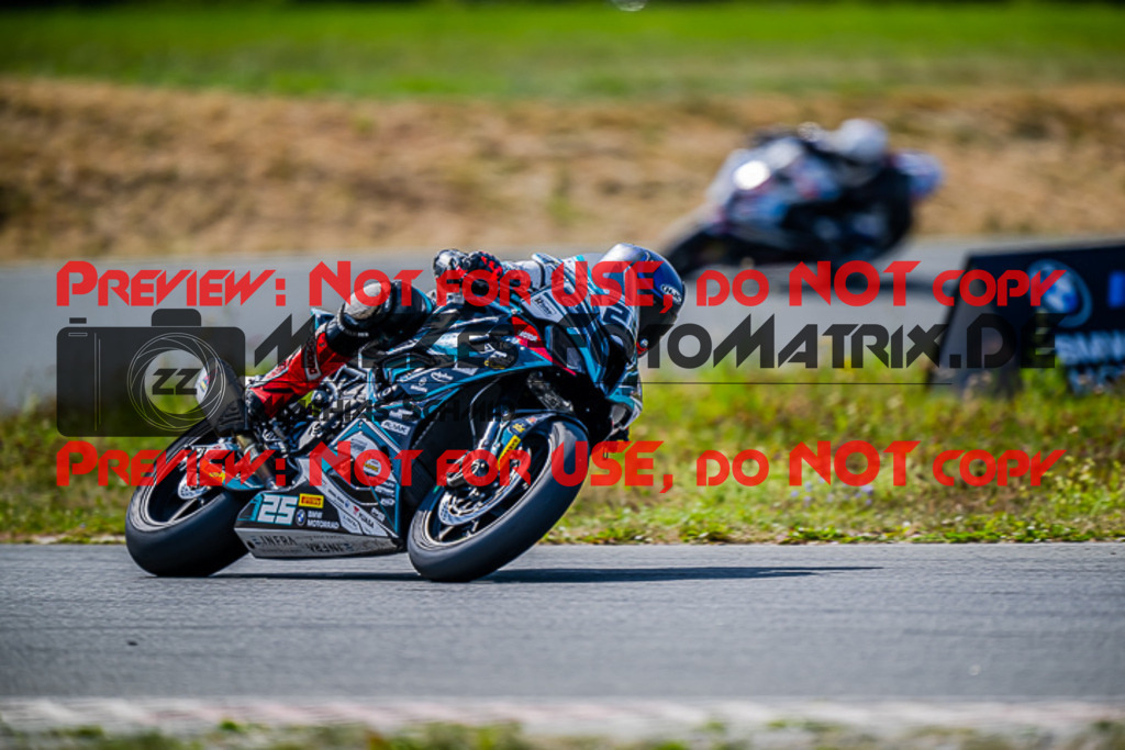 MaZZes_FotoMatrix_220724_4777 | PRO SUPERSTOCK