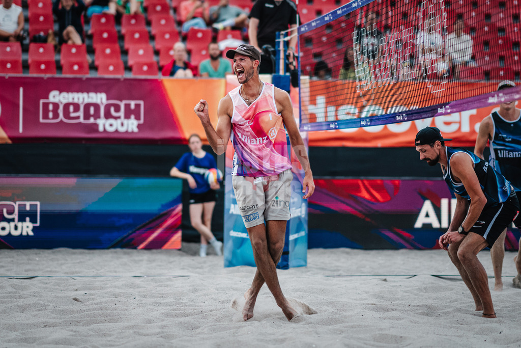 Beachvolleyball | Männer | Allianz German Beach Tour 2024 | Tourstop Kühlungsborn 2 | 15.08.2024 | Niklas Held jubelt