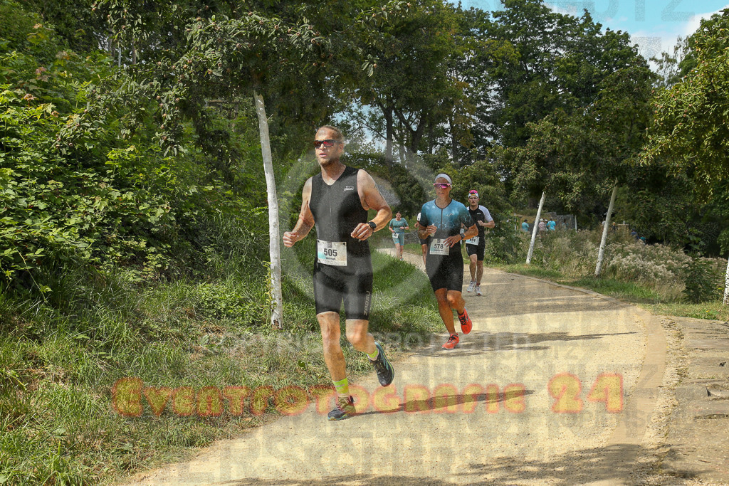 250824_1414_EX1_5495 | Sportfotografie im Rhein-Sieg Kreis, Köln, Bonn, NRW, Rheinland Pfalz, Hessen, etc. Unser Tätigkeitsfeld umfasst den Laufsport vom Volkslauf über den Marathon, Duathlon, Triathon bis zum Ultralauf wie Kölnpfad Ultra oder Schindertrail.