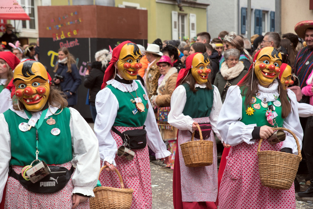 FastSonn_23-204 | Fotoblog Schwarzwald, Foto Blog Wiesental, Pfaffenberg, Winterzauber, Zeller Bergland, Zell im Wiesental, Fotoblog Wiesental, Landschaftsfotos, Bilder Wiesental, Natur, Naturbilder, Fastnacht, Zeller Fastnacht, Zeller Fasnacht, Zeller Bergland, Belchen, - Realisiert mit Pictrs.com