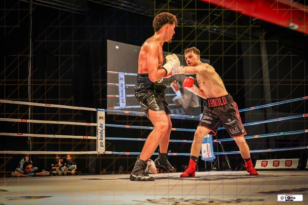 BoB 2026 Arnold vs. Faiz-51 | professionelle Sport- und Eventfotografie von Tomafocus – dynamische Bilder, emotionale Momente und hochwertige Aufnahmen für jeden Anlass. - Realisiert mit Pictrs.com