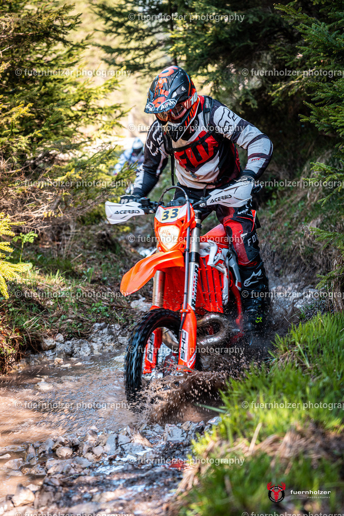 fuernholzer_250501-C1-133 | Fotografische Impressionen von der Red Stag Enduro Extreme by fuernholzer-photography.com. Endurosport in Österreich fotografisch festgehalten von fuernholzer. Auftragsfotografie für Private, Gewerbefotos und Industriefotografie. Eventfotografie, Sportfotografie und Motorsportfotografie. Anbieter von Fotoworkshops, Fototraining, fotografischen Vorträgen und Fotoseminaren.