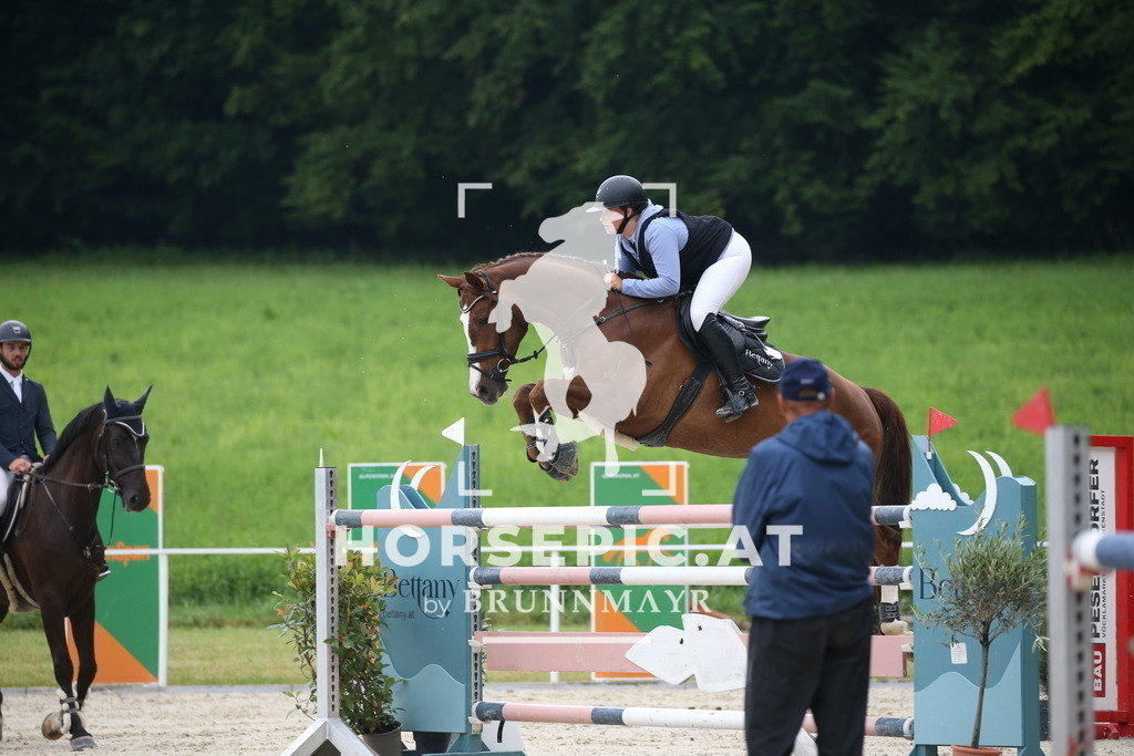 DL2Q2852 | Willkommen bei Brunnmayr - Design & Fotografie – Ihrem Spezialisten für Reitturniere und Pferdeveranstaltungen in Oberösterreich, Salzburg und Bayern! Seit über 17 Jahren sind wir leidenschaftlich dabei.