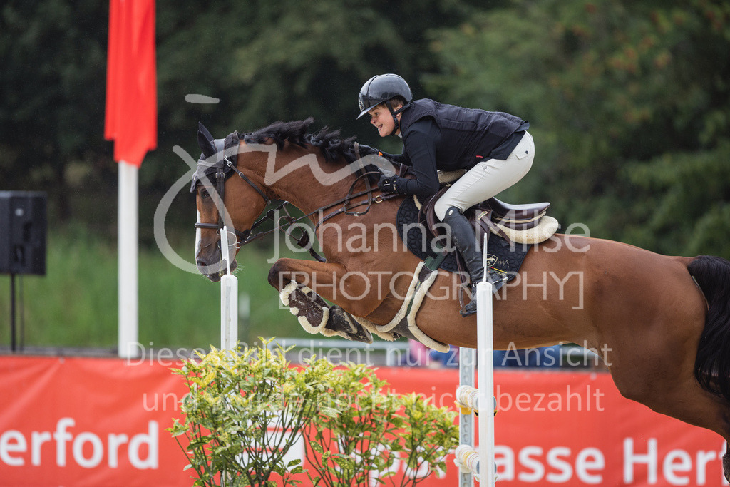 230730_BHO_M2-Spr_2-502 | Deine schönsten Turniermomente als professionelle Fotos! Entdecke hochwertige Pferdesport-Fotografie im Online-Shop. Jetzt Fotos finden & bestellen!