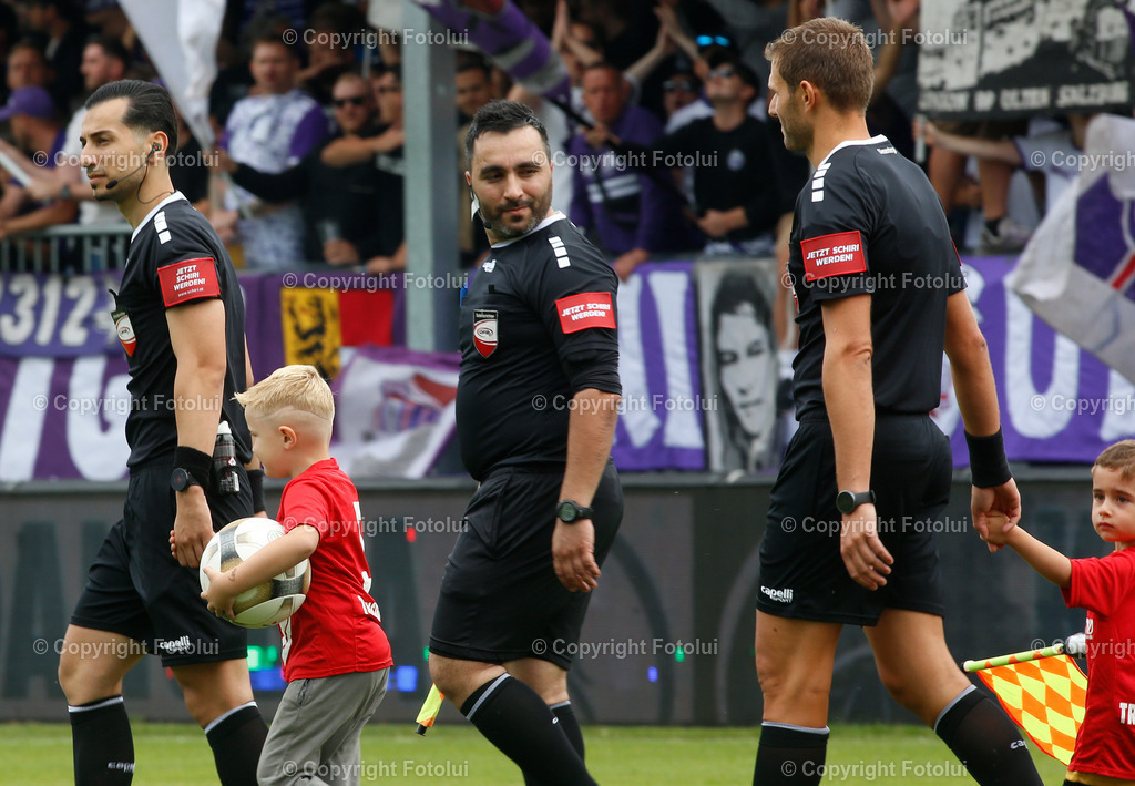 A_LUI_26072025_10 | SPORT,FUSSBALL,UNIQA OEFB CUP 1.RUNDE   26.07.2025 ASKOE OEDT-AUSTRIA SALZBURG IM BILD: SCHIEDSRICHTER IAS SIMSEK ,ERTUGRUL UELKER UND MARIO DIESENBERGER FOTO:FOTOLUI