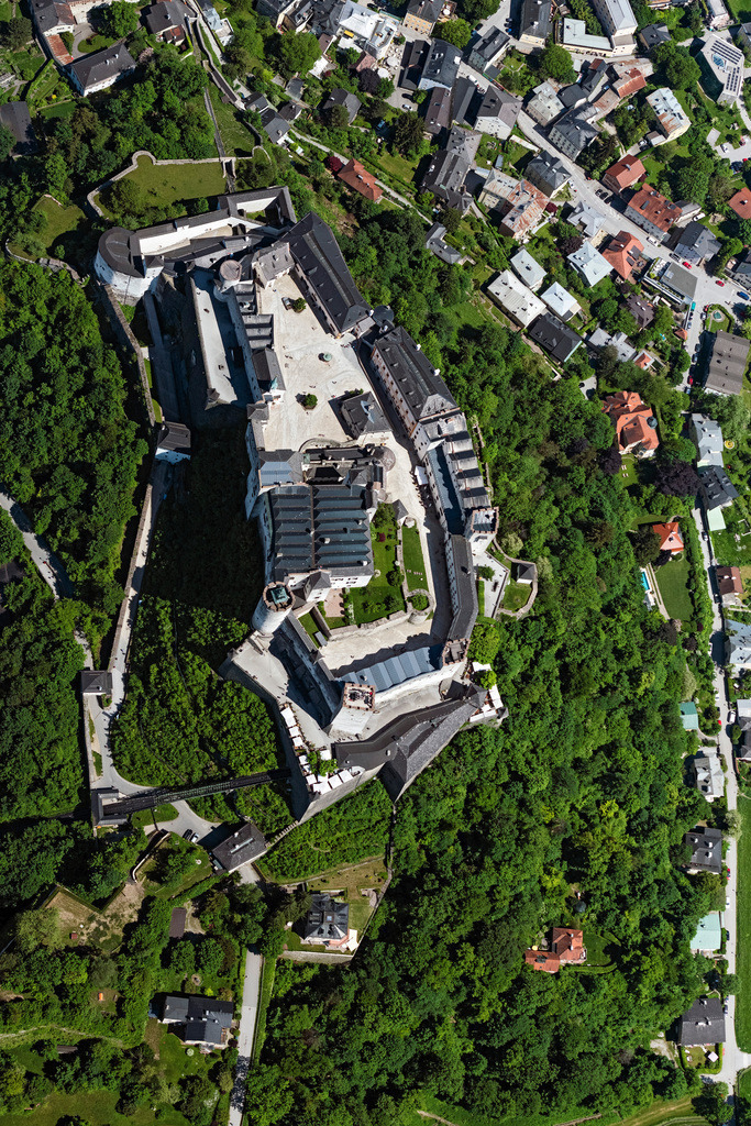 dr__0097182.jpg | SALZBURG 19.05.2022 Burganlage der Veste Festung Hohensalzburg in Salzburg in Österreich. // Castle of the fortress Festung Hohensalzburg in Salzburg in Austria. Foto: Daniel Reiter