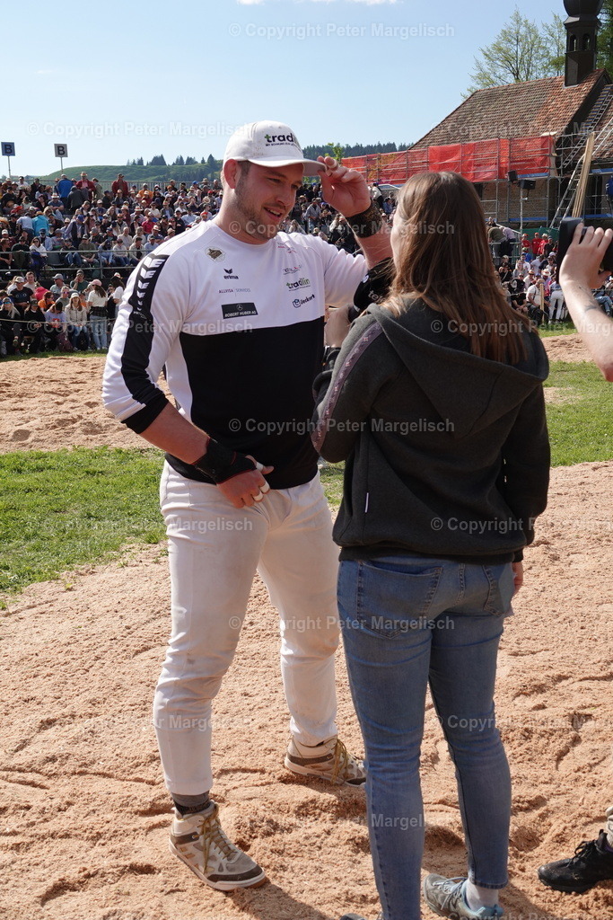 DSC01070 | Schwingen - Realisiert mit Pictrs.com