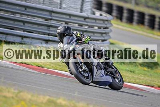 spof1217 | Professionelle Fotos von Sportveranstaltungen, aber auch Hochzeiten und anderen Events. - Realisiert mit Pictrs.com