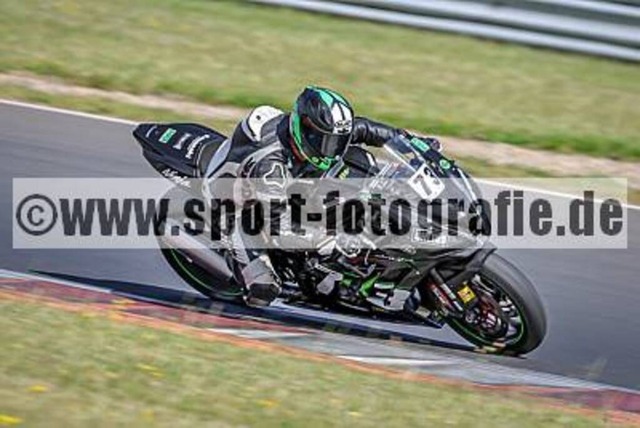 spof2275 | Professionelle Fotos von Sportveranstaltungen, aber auch Hochzeiten und anderen Events. - Realisiert mit Pictrs.com