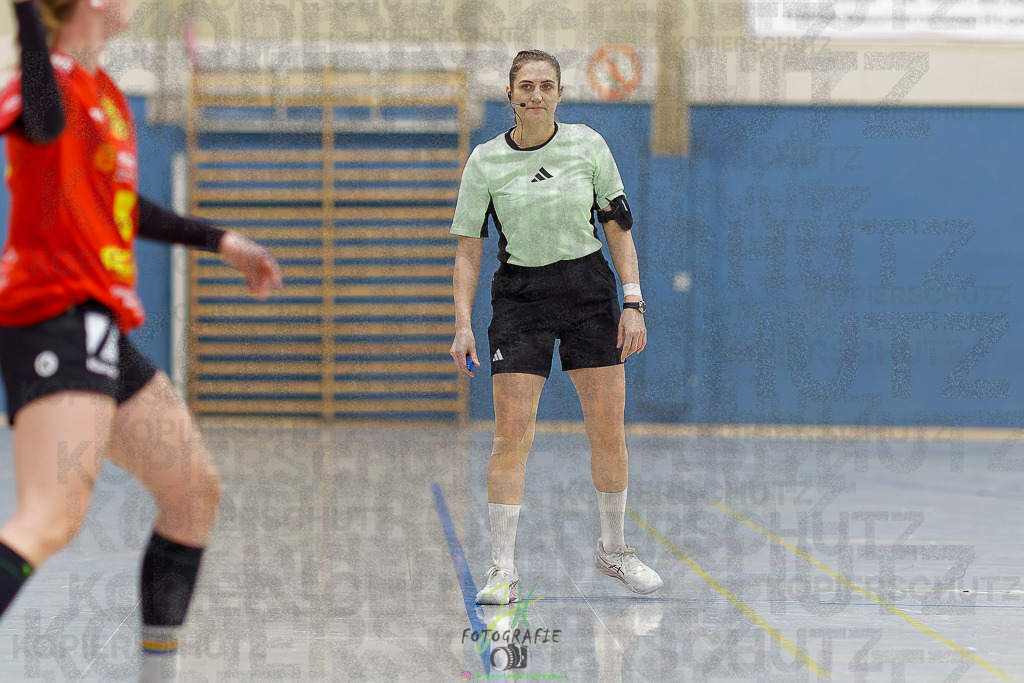 Frauen Regionalliga (HHV); HSG Wettenberg - TV Hüttenberg | Frauen Regionalliga (HHV); HSG Wettenberg - TV Hüttenberg am 06.12.2025 in Launsbach (Wettenberg) (Halle GS Launsbach (Wettenberg))Photo © 2025 - Jörg Heinrich - Realisiert mit Pictrs.com