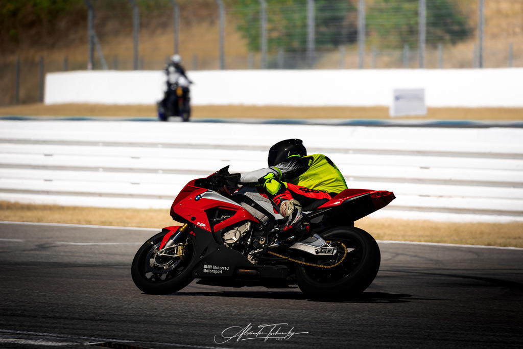 Ducati Trackday Hockenheimring 2026 | Entdecken Sie die faszinierende Welt von Alexander Tschuncky Arts: Kreative Fotografie, atemberaubende Automobilkunst und hochwertiger Bilderdruck. Lassen Sie sich inspirieren! - Realisiert mit Pictrs.com