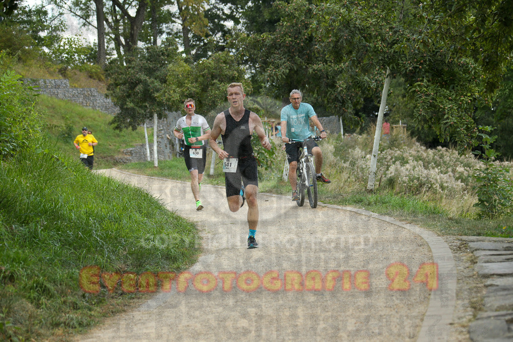 250824_1402_EX1_4762 | Sportfotografie im Rhein-Sieg Kreis, Köln, Bonn, NRW, Rheinland Pfalz, Hessen, etc. Unser Tätigkeitsfeld umfasst den Laufsport vom Volkslauf über den Marathon, Duathlon, Triathon bis zum Ultralauf wie Kölnpfad Ultra oder Schindertrail.