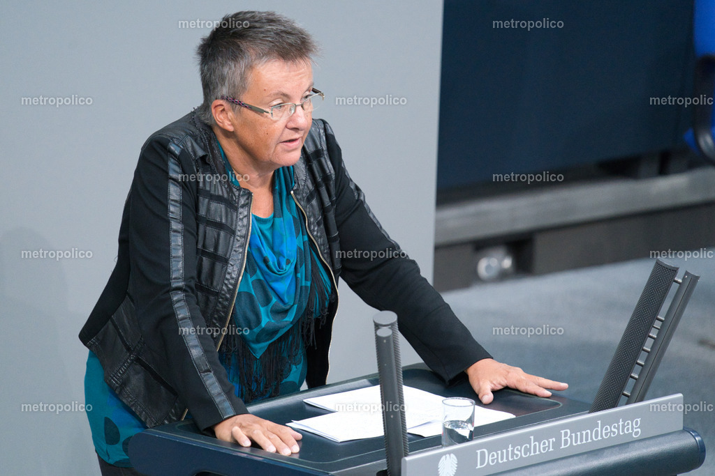 Kathrin Vogler (9) | Metropolico