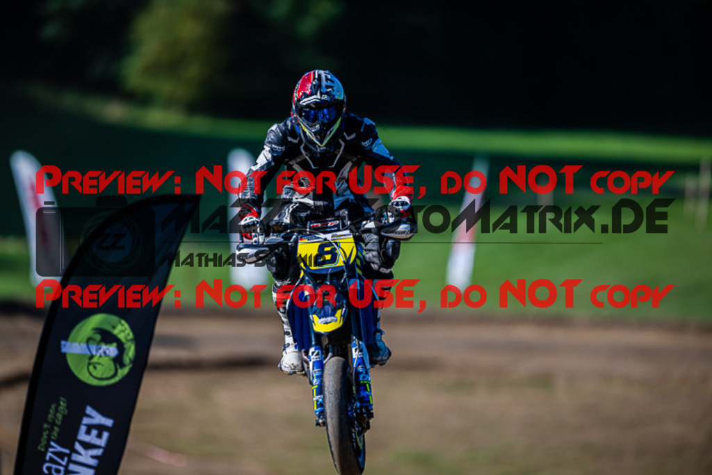 MaZZes_FotoMatrix_220903_0658 | S4