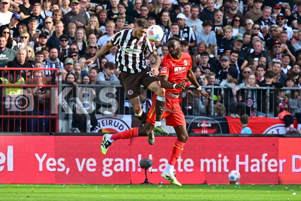 KBS Picture_FCStPauli-FCAugsburg_037 | v.l. Pereira Lage Mathias (St.Pauli) , Matsima Chrislain (FC Augsburg) ,Sportplatz :  Millerntor Stadion, - Realisiert mit Pictrs.com