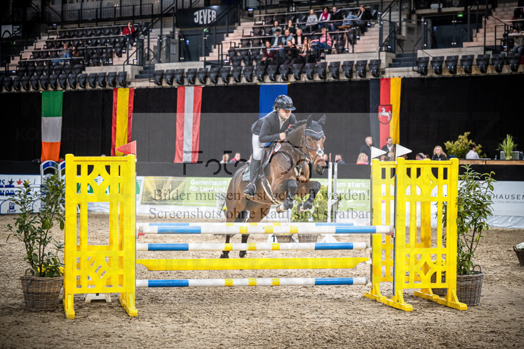 DOS_2818 | Entdecke hochwertige Reitturnierfotos von Foto Oger. Professionell, emotional und authentisch – jetzt Lieblingsmomente im Shop bestellen.Deutschlandweite Turnierfotografie. - Realisiert mit Pictrs.com
