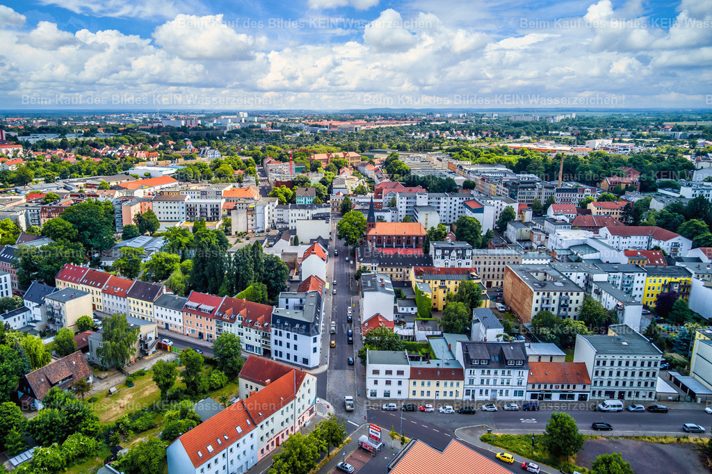 6_Magdeburg Sudenburg Rottersdorfer Straße-0021 | Die Magdeburger Platte® - das sind die schönsten Luftbilder von Magdeburg & Sachsen-Anhalt auf Acryl, Leinwand oder zum Download. Das ist Luftbildfotografie & Luftbildaufnahmen mit Drohne & Flugzeug.  - Realisiert mit Pictrs.com