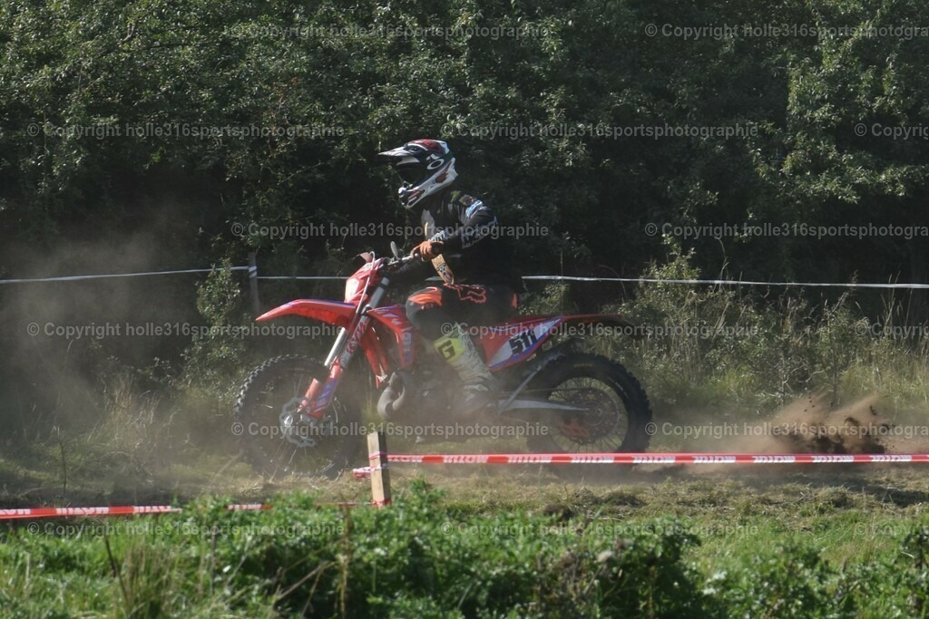 DSC_0164 | Sportfotografie , Motorsport, Motoross, Reitsport, Mointainbike, Enduro,
Landschaft , Outdoor, Eventfotografie, Landschaft, Bilder online bestellen - Realisiert mit Pictrs.com